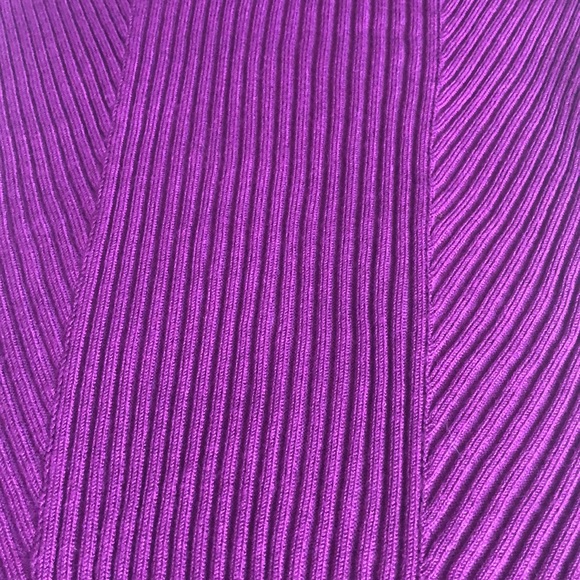 Sweater - Picture 4 of 6